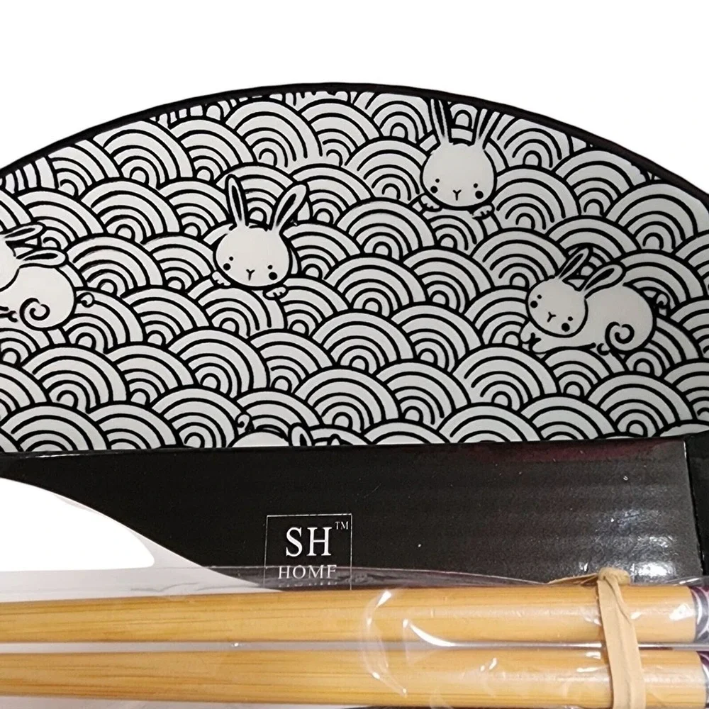 SH Home Ceramic Ramen Noodle Bowl Set 43oz Chopsticks Spoon Black Bunnies Waves